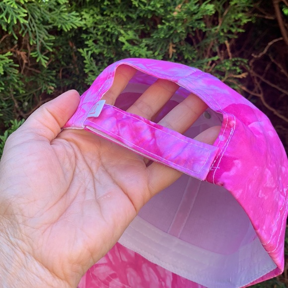 Brand New Tie Dye baseball cap, Fuschia, velcro strap - Picture 5 of 8